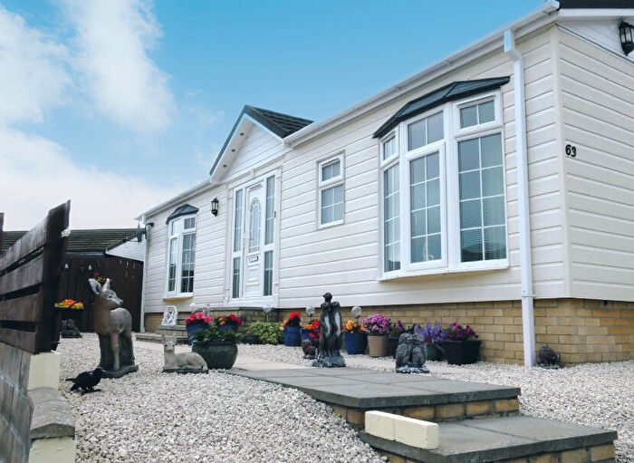 2 Bedroom Park Home For Sale In Marywell Park Homes, Aberdeen, AB12
