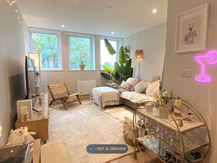 1 Bedroom Flat To Rent In Christchurch Road, Bournemouth, BH1