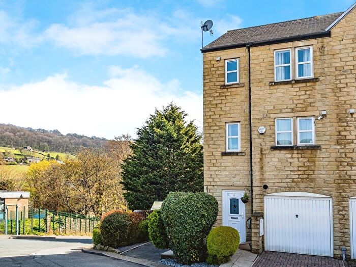 4 Bedroom Property For Sale In Daisy Hill Close, Luddendenfoot, Halifax, HX2