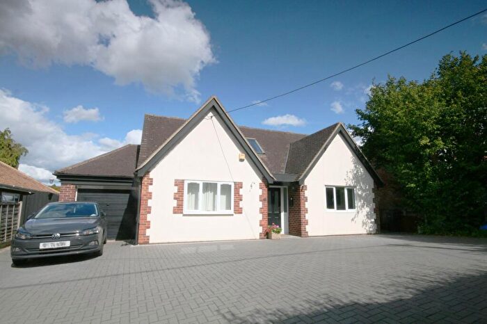 5 Bedroom Detached House For Sale In London Road, Wheatley, OX33