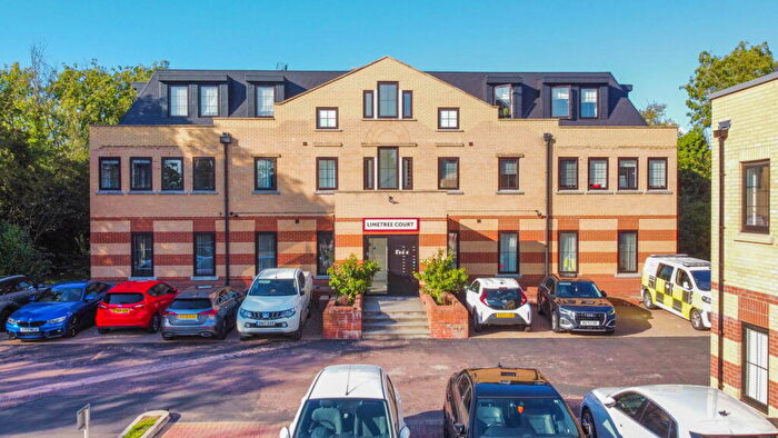 2 Bedroom Apartment For Sale In Limetree Court, Parsonage Lane, CM23