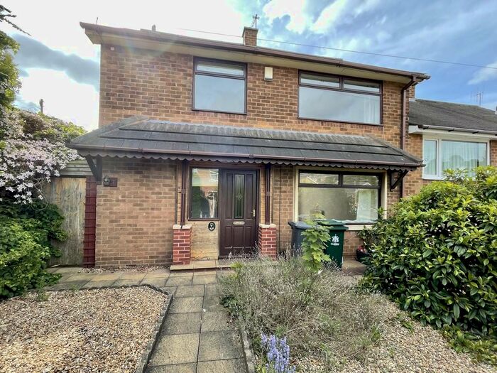 3 Bedroom Semi-Detached House To Rent In Westcliffe Avenue, Gedling, Nottingham, NG4