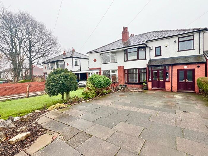 5 Bedroom Semi Detached House For Sale In Bolton Road, Bury, Greater Manchester, BL8