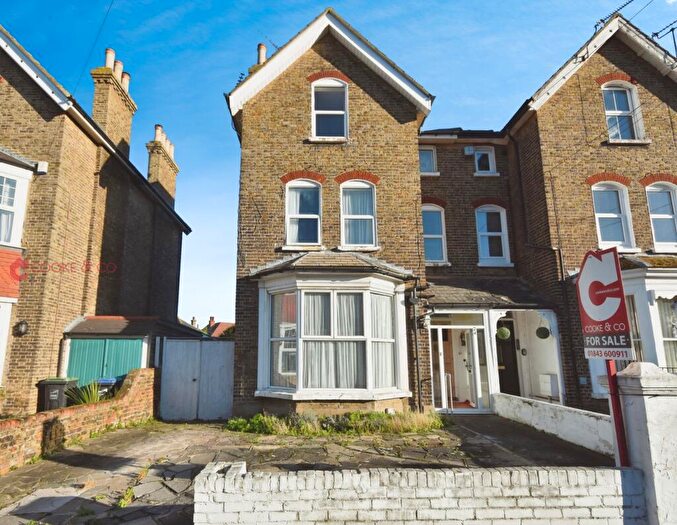 5 Bedroom Semi Detached House For Sale In St. Peters Road, Broadstairs, CT10