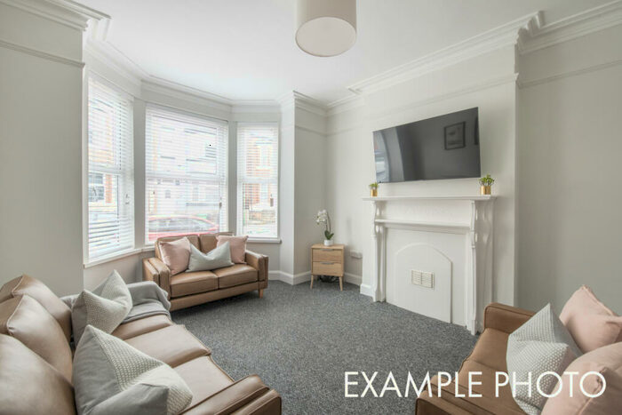 6 Bedroom Property To Rent In Rob Roy Avenue, Nottingham, NG7