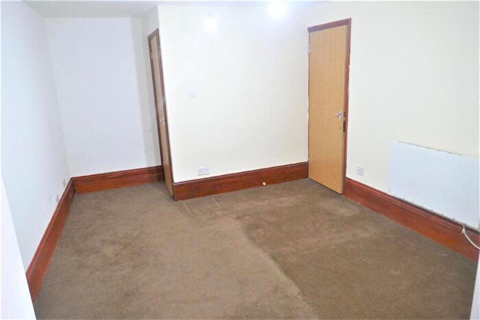 1 Bedroom Flat To Rent In Club Street, Kettering, Northants, NN16