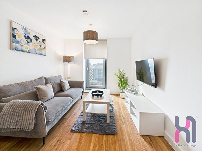 2 Bedroom Flat To Rent In Media City, Michigan Point Tower D, Michigan Avenue, Salford, M50