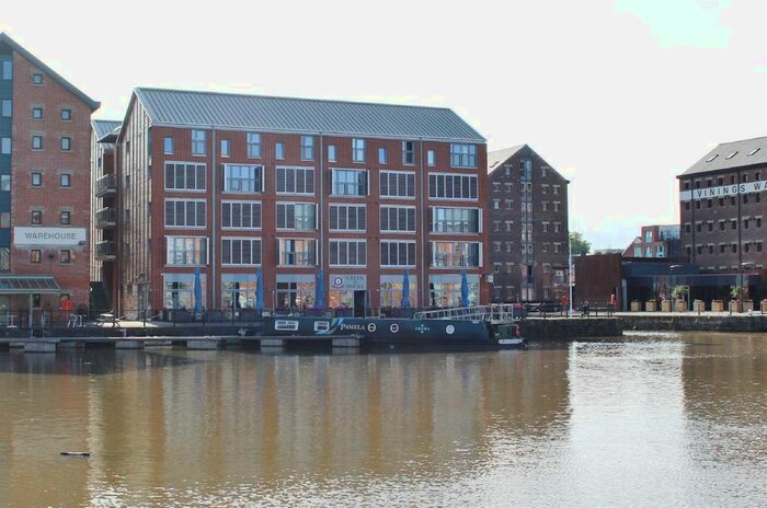 1 Bedroom Flat To Rent In Merchants Quay, The Docks, Gloucester GL1