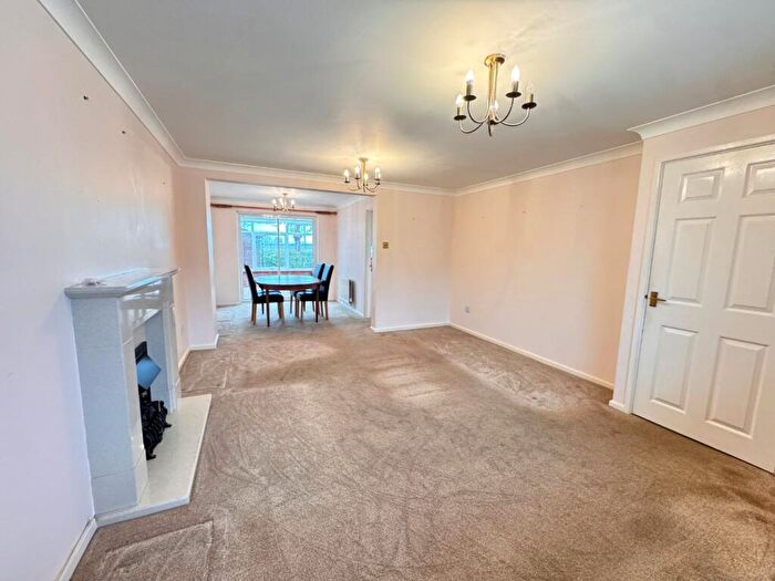 4 Bedroom Detached House For Sale In Family Home - Aston Clinton - Viewing Day St November, HP22