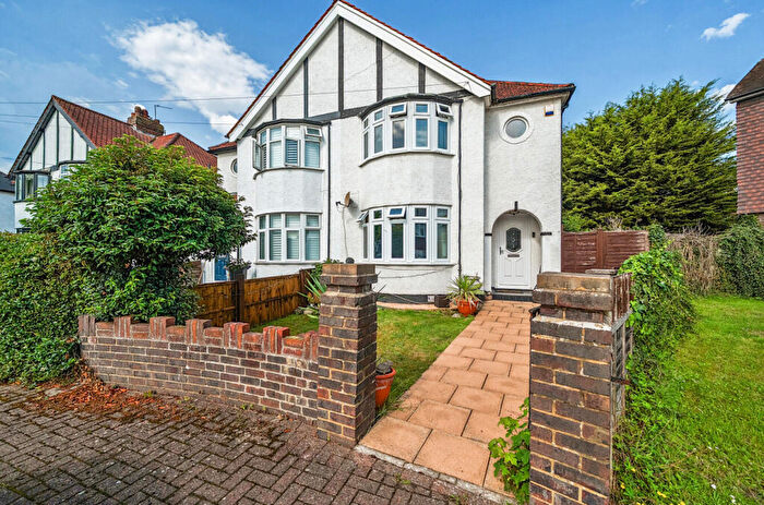 3 Bedroom Semi-Detached House For Sale In Bradford Close, Bromley Common, Kent, BR2