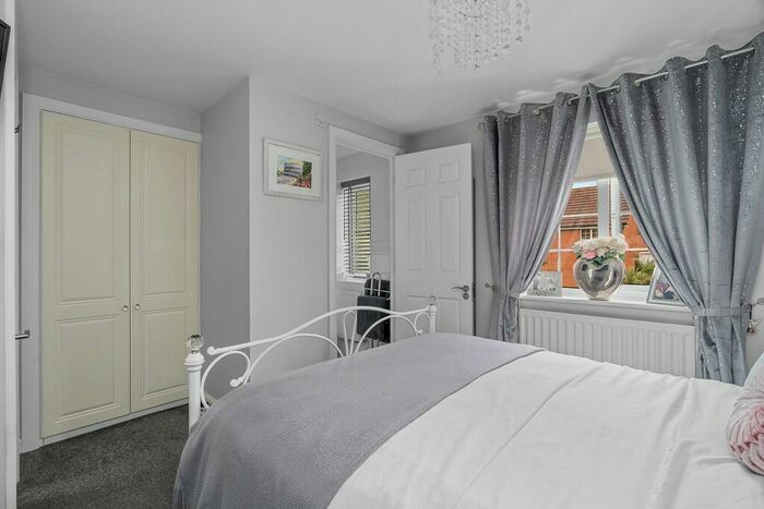 3 Bedroom Terraced House For Sale In Thyme Avenue, Whiteley, PO15