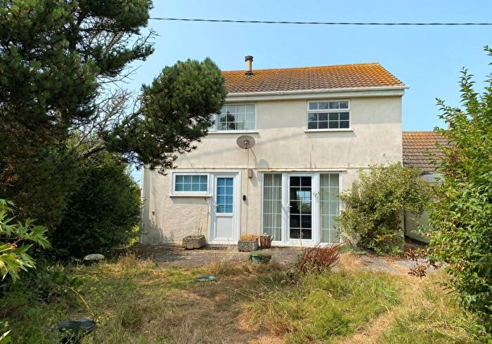2 Bedroom Detached House For Sale In Al Beit, Padstow, St. Merryn, Cornwall, PL28