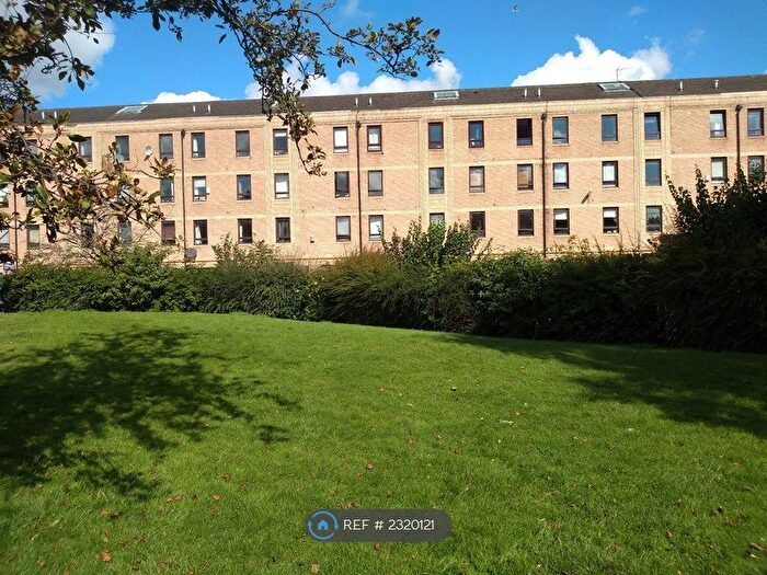 2 Bedroom Flat To Rent In Milnpark Gardens, Glasgow, G41