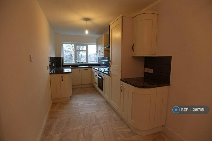 1 Bedroom Flat To Rent In The Hawthorns, Oldbury, B68