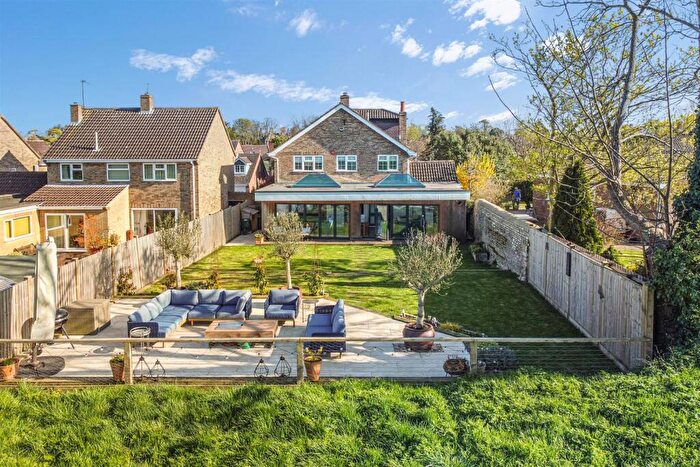 5 Bedroom Detached House For Sale In Back Lane, Little Addington, NN14