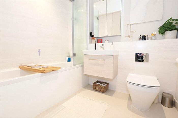 2 Bedroom Apartment To Rent In Monument Road, Woking, Surrey, GU21