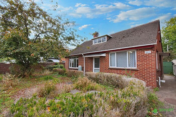 3 Bedroom Bungalow For Sale In Topsham Road, Exeter, EX2
