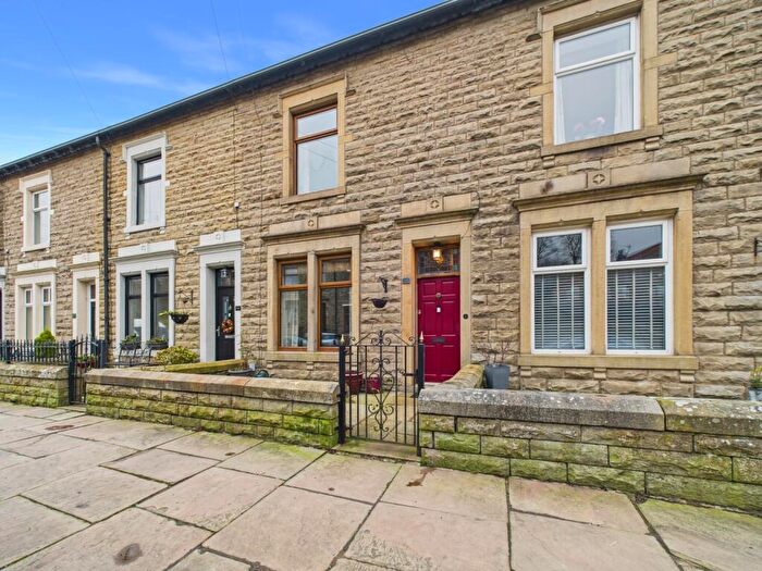 2 Bedroom Terraced House For Sale In Holcombe Road, Helmshore, Rossendale, Lancashire, BB4