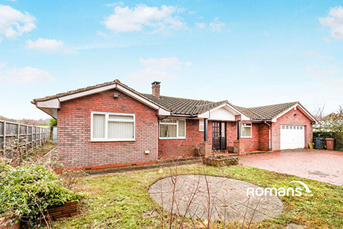 4 Bedroom Bungalow To Rent In Poyle Road, Tongham, Farnham, GU10