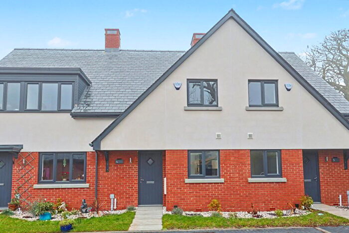 2 Bedroom Terraced House For Sale In Westbury Farm Close, Offley, Hitchin, SG5