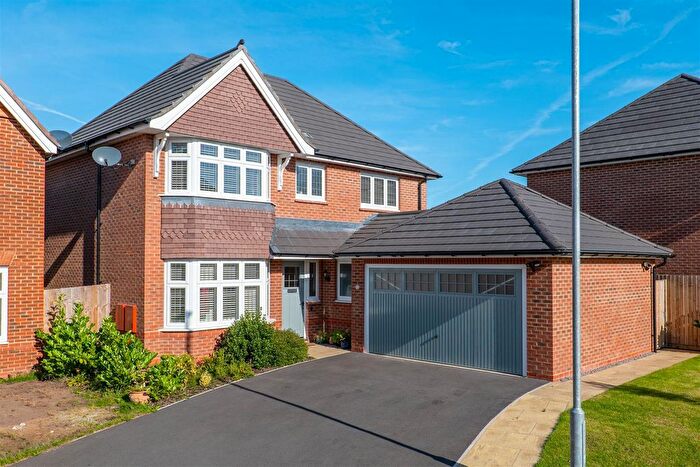 4 Bedroom Detached House For Sale In Honeysuckle Close, Leyland, PR25