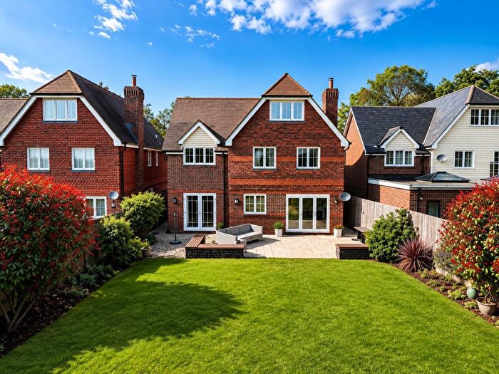 4 Bedroom Detached House For Sale In Warren Lane, Ashford, TN24