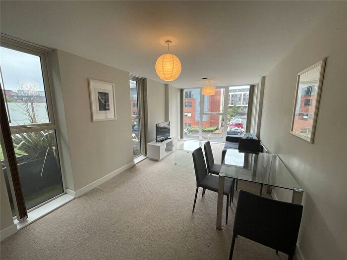 3 Bedroom Flat To Rent In Bridgewater Gate, Woden Street, Salford, M5