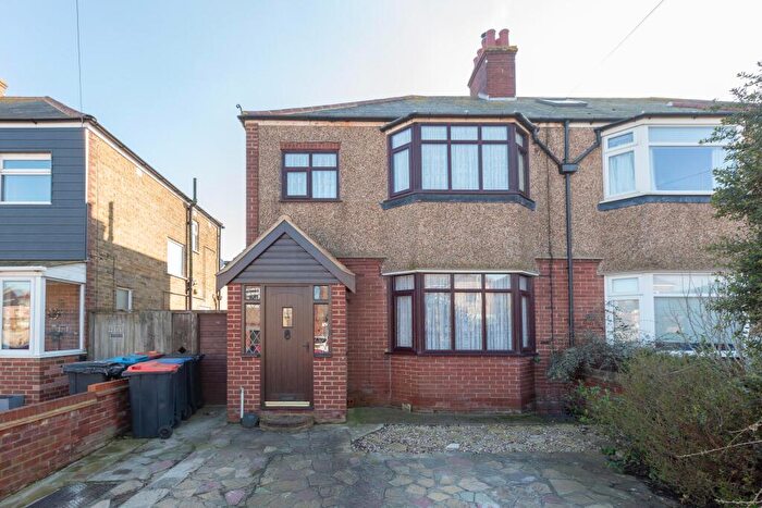 3 Bedroom Semi-Detached House For Sale In Welsdene Road, Margate, CT9