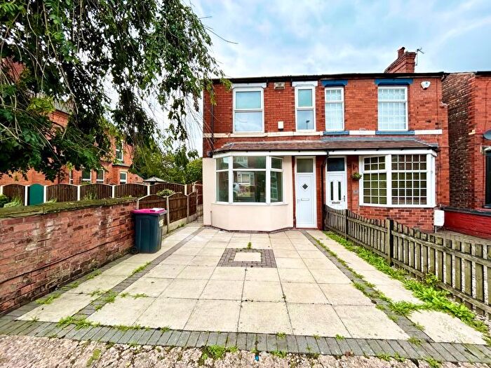 3 Bedroom Semi-Detached House To Rent In Worsley Road, Eccles, Manchester, M30