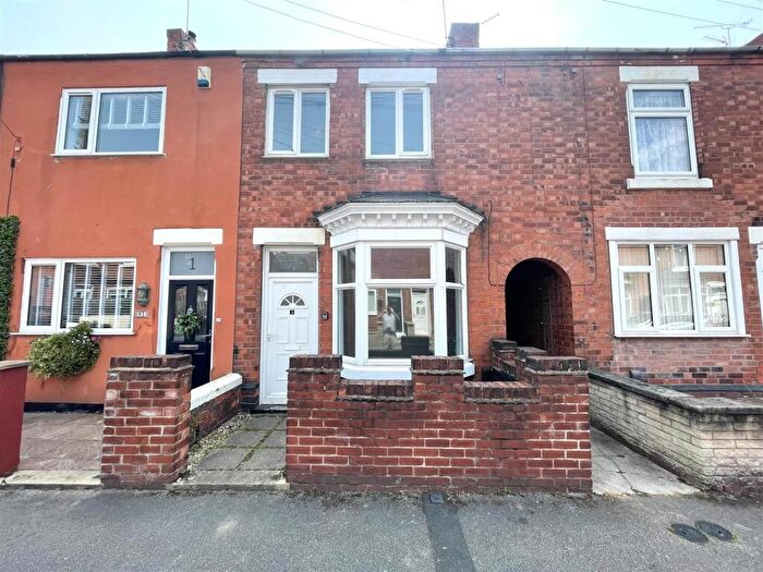 3 Bedroom Terraced House To Rent In Edward Street, Worksop, S80