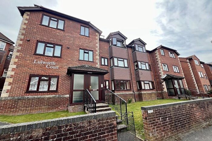 2 Bedroom Property To Rent In Cranborne Road, Swanage, BH19