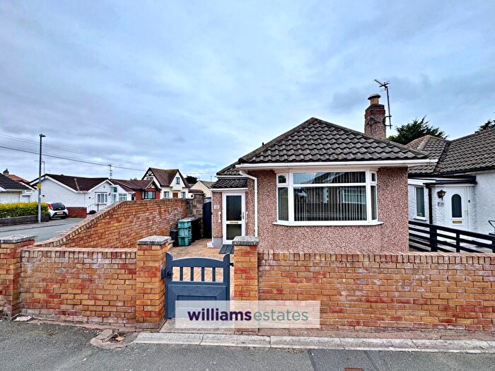 2 Bedroom Detached Bungalow For Sale In St. Asaph Avenue, Kinmel Bay, LL18