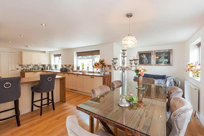 4 Bedroom Detached House To Rent In Bay Tree Close, High Wycombe, HP11