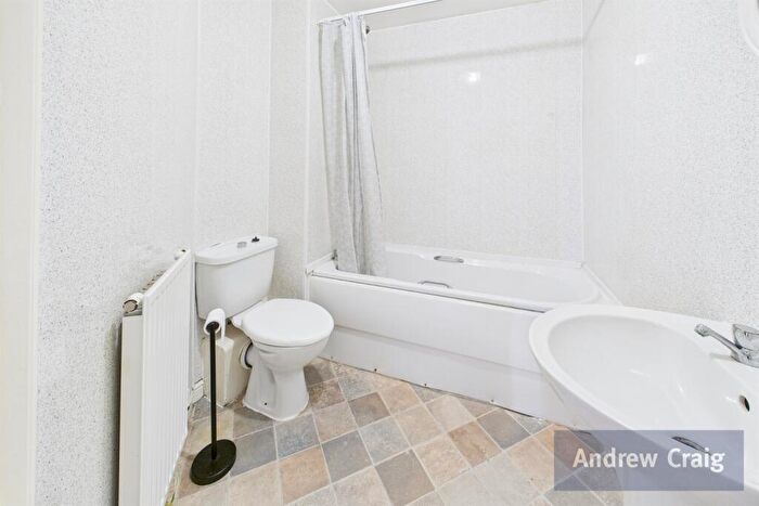 3 Bedroom Apartment For Sale In Louise House, Sunderland, SR2