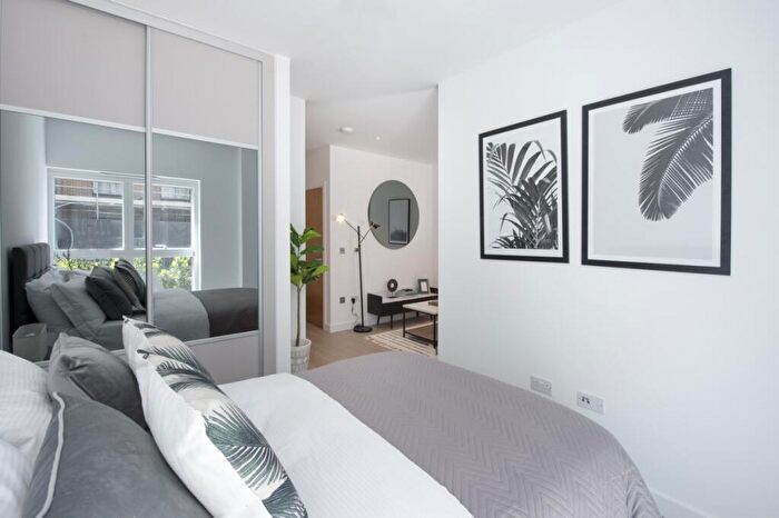Studio To Rent In Florence House, Colindale Gardens, NW9