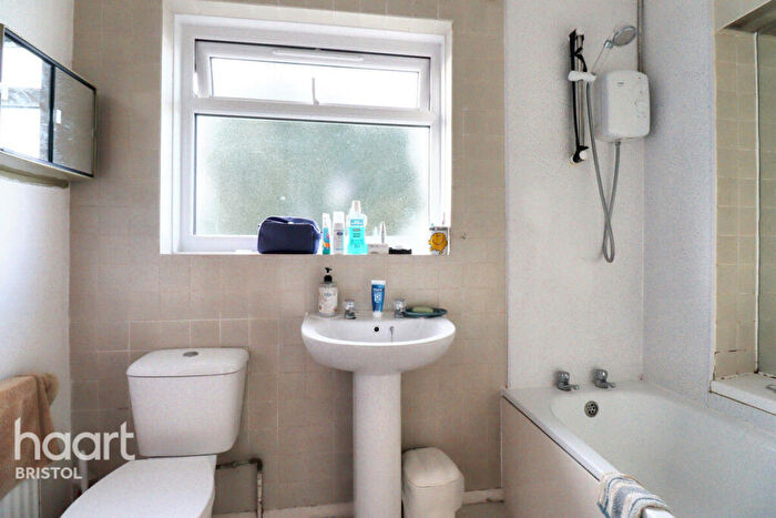 3 Bedroom Link Detached House For Sale In Fortfield Road, Bristol, BS14