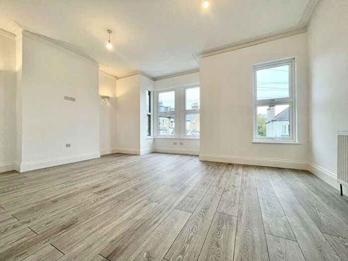 2 Bedroom Flat To Rent In Agnew Road, SE23