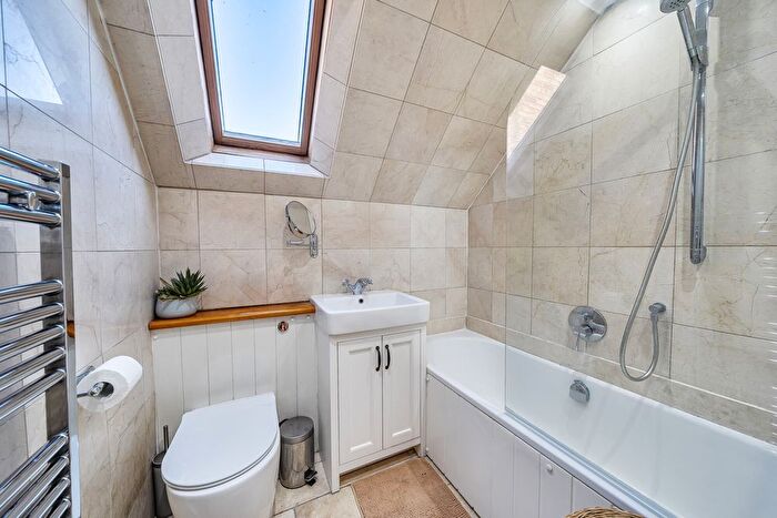 2 Bedroom Flat For Sale In Glenluce Road, London, SE3