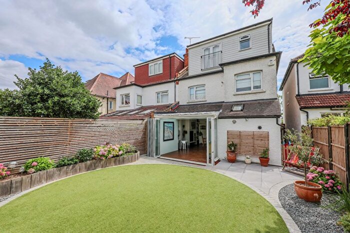 5 Bedroom Semi-Detached House For Sale In Hillside Crescent, Leigh-On-Sea, SS9