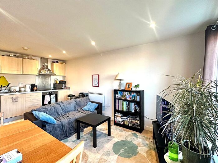 2 Bedroom Flat To Rent In Lawrie House, Wimbledon, SW19