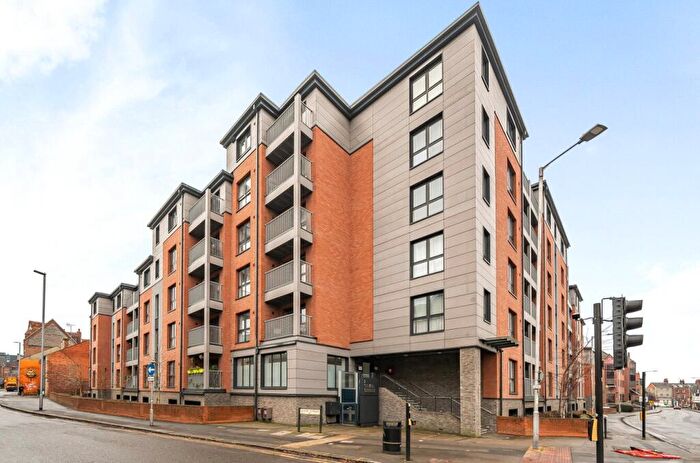 2 Bedroom Apartment For Sale In Silver Street, Reading, RG1