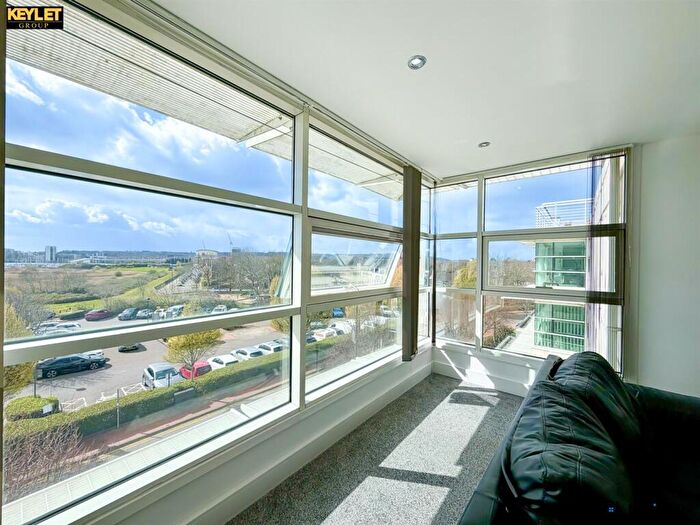 2 Bedroom Apartment For Sale In Havannah Street, Cardiff, CF10