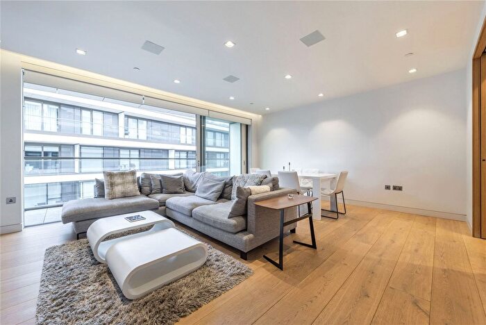 3 Bedroom Flat For Sale In Tudor House, Duchess Walk, SE1