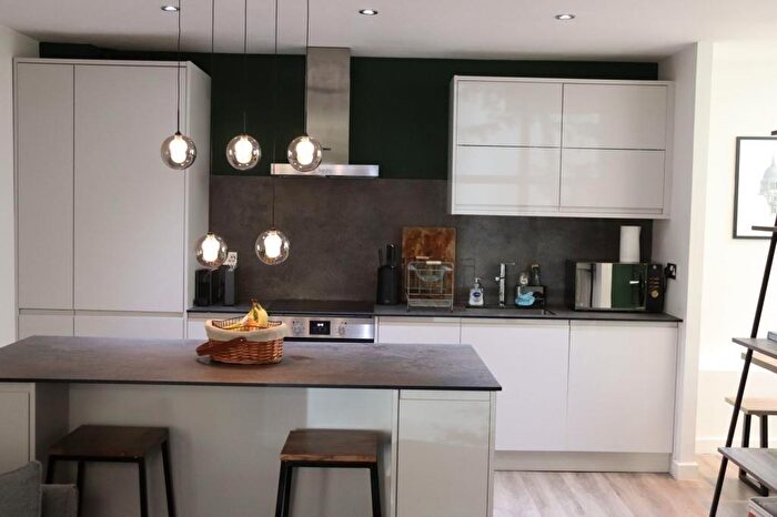 2 Bedroom House To Rent In Lownes Courtyard, Boone Street London, SE13