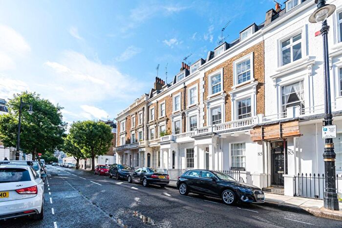 1 Bedroom Flat To Rent In Alderney Street, Pimlico, London, SW1V