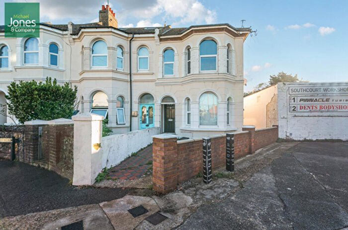 1 Bedroom Maisonette To Rent In Eastcourt Road, Worthing, West Sussex, BN14