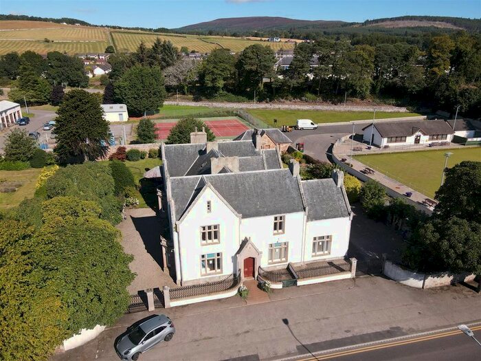 5 Bedroom Detached House For Sale In Main Street, Golspie, KW10