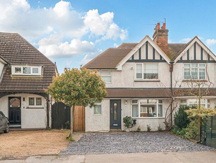 3 Bedroom Semi Detached House For Sale In High Street, Old Woking, Woking, GU22