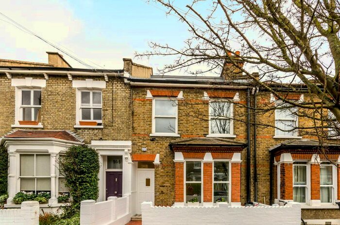 3 Bedroom Flat To Rent In Antrobus Road, Chiswick, London, W4