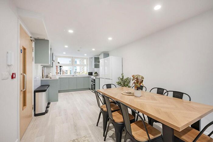 Studio To Rent In Boston Park Road, Brentford, TW8